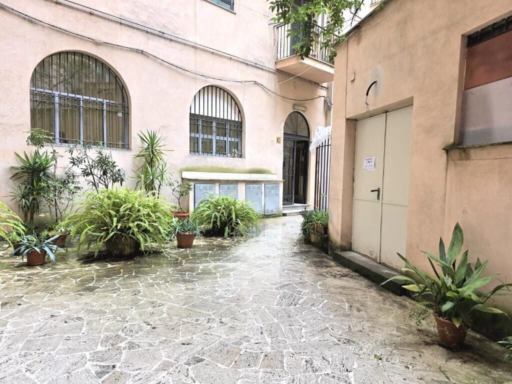 Doppia Comfort, balcone, vista cortile | Dettaglio esterni