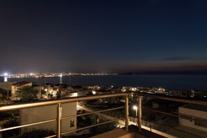 Property grounds - Overview Chania - sea view sunset spacious comfort 6 guests (Chania)