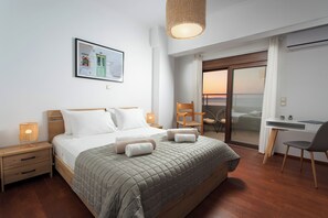 3 bedrooms, iron/ironing board, WiFi, bed sheets - Overview Chania - sea view sunset spacious comfort 6 guests (Chania)