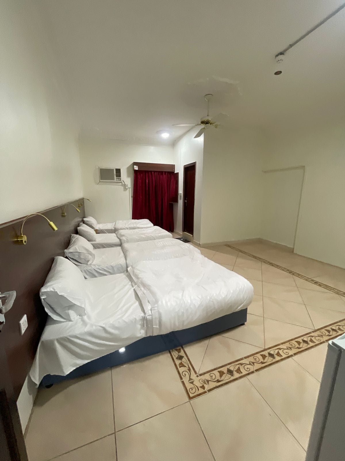 Classic-Vierbettzimmer | Bettwäsche aus ägyptischer Baumwolle, hochwertige Bettwaren