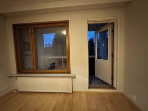 Apartamento, 2 quartos, sacada, vista para a cidade | Parte interna