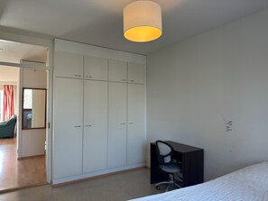 Apartment, 2 Bedrooms, Balcony, City View