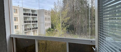 Apartment, 2 Bedrooms, Balcony, City View | Interior