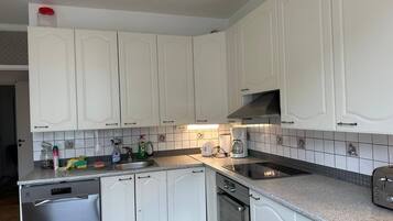 Apartment, 2 Bedrooms, Accessible, Balcony | Interior