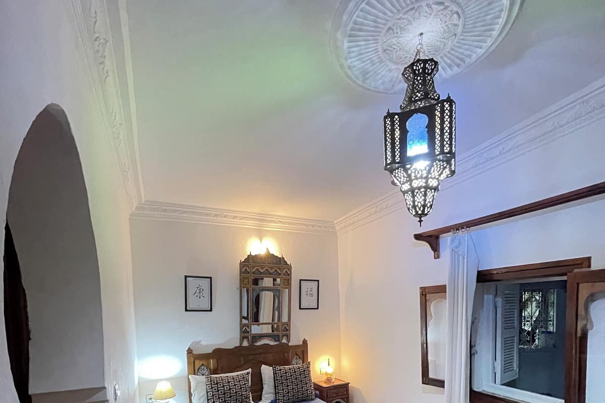 Deluxe-huone | Pimennysverhot, silitysrauta/-lauta, ilmainen Wi-Fi