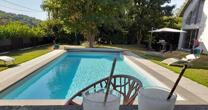 A dream location near Paris and the Château de Versailles!