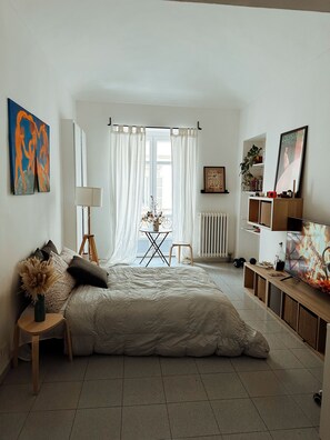 Acesso à internet, roupa de cama