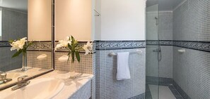 Hair dryer, towels, soap, toilet paper - Puerto Plata, 1 Bedroom Suite, Variety of Configurations, Owner Privileges (Puerto Plata)