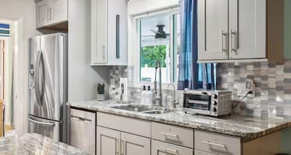 Clearwater Game Heaven! Pickleball, Golf, Bowling