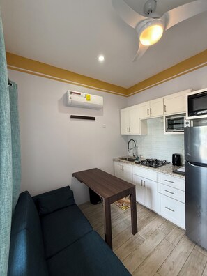 Microwave, oven, stovetop