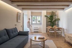 TV - NESEA BOUTIQUE APARTMENTS - GALINI (Idra)