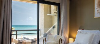 Stylish apartment ocean view