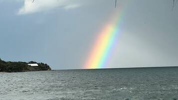 Estudio, cocina básica, vistas a la playa | Miscelánea