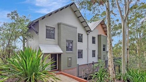 Ar' Heafy Lodge Premium Private Villa Located within Cypress Lakes Resort