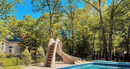 Maine Coastal Retreat w/Pool