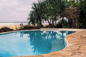 Outdoor pool - Veridiana Hotel (Kizimkazi)