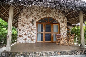 Outdoor dining - Veridiana Hotel (Kizimkazi)