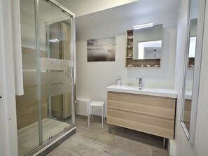 Hair dryer - Appartement T3 de standing avec piscine (La Londe-les-Maures)