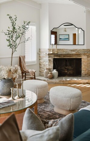 Interior - Ocean Views Home | Walk to Beach | Near Sofi (Manhattan Beach)
