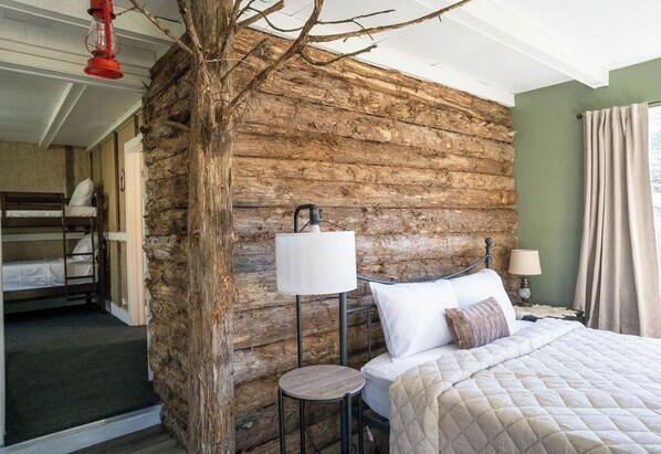 2 bedrooms, bed sheets