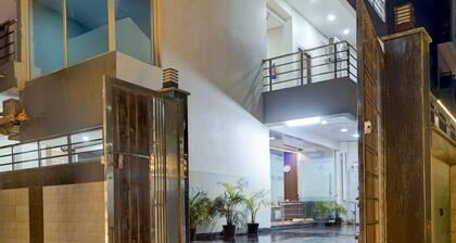 Townhouse Noida Formerly Palm Paradise