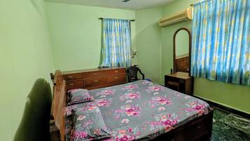 2 bedrooms, free WiFi, bed sheets