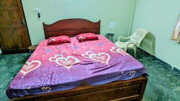 2 quartos, Wi-Fi de cortesia, roupa de cama
