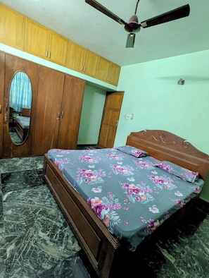 2 habitaciones, wifi gratis y ropa de cama