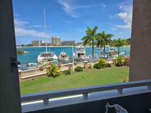 Marina - OCHO RIOS CENTRAL SEAVIEW WALKABOUT PENTHOUSE APARTMENT ON THEBEACH (Ocho Rios)
