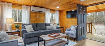 Woodside Retreat — A Hidden Cabin Getaway- Where Nature Meets Comfort