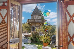 Interior - Mendocino Stone Ranch Compound, by Vinifera Homes (Anchor Bay)