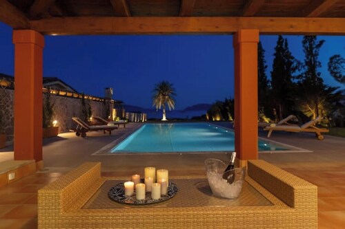 Private Beachfront Villa, Experience beauty, luxury and serenity, all in one.