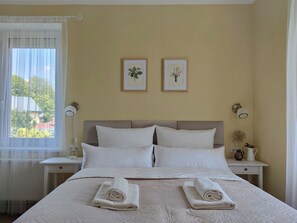 Iron/ironing board, WiFi, bed sheets - Peaceful paradise & romance: cozy vacation apartment (Gohrisch)