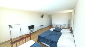 1 bedroom, WiFi, bed sheets