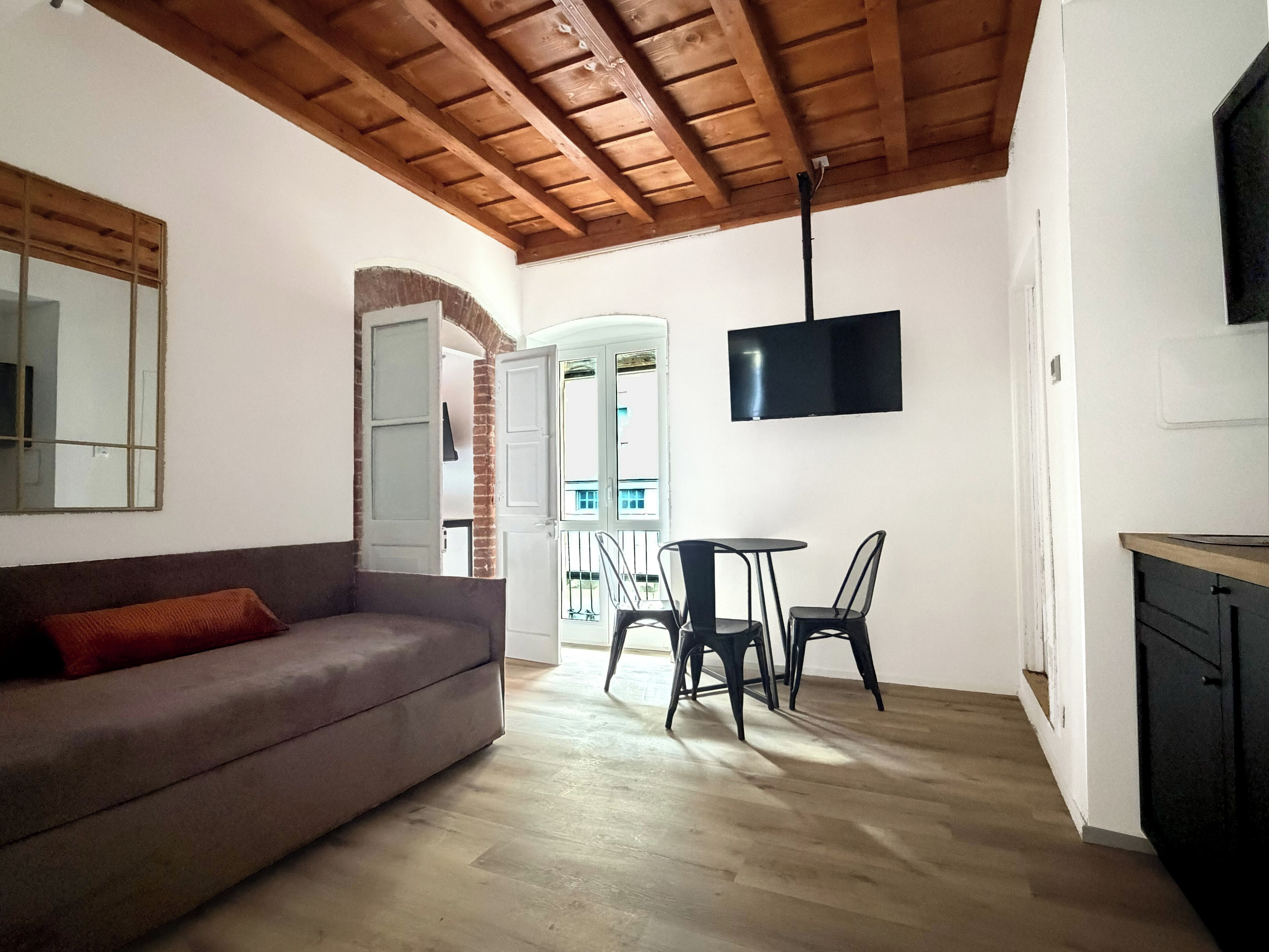 Executive Suite | Living area