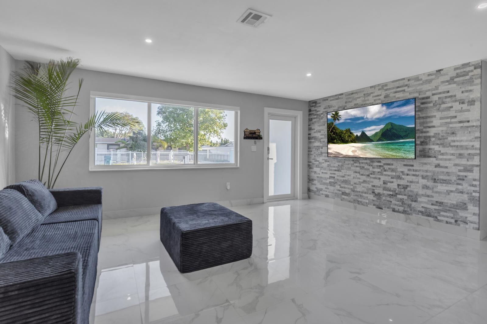 Smart TV, DVD player, video library