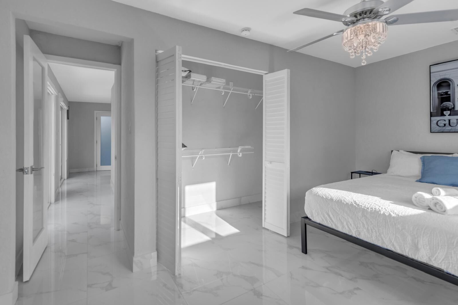 3 bedrooms, in-room safe, iron/ironing board, free WiFi