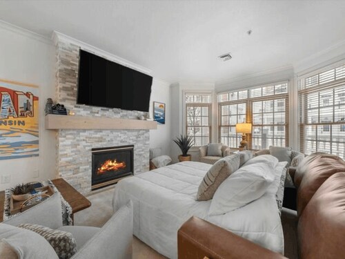 The Lakeside Duo Side-By-Side Beachfront Condos