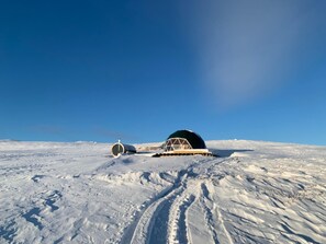 Exterior - Serene dome cabin in the middle of the highlands, perfect for a peaceful getaway (Blaskogabyggd)