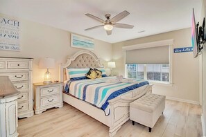 3 chambres, fer et planche à repasser, Wi-Fi gratuit, draps fournis