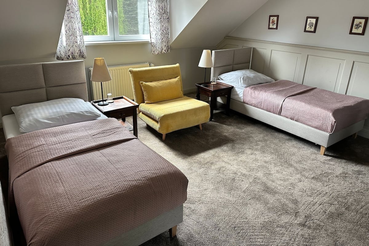 Deluxe Studio Suite