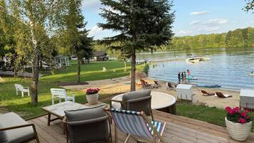 Comfort Chalet, Lake View | Outdoor dining