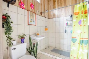 Bruser, håndklæder, Sæbe, Toiletpapir