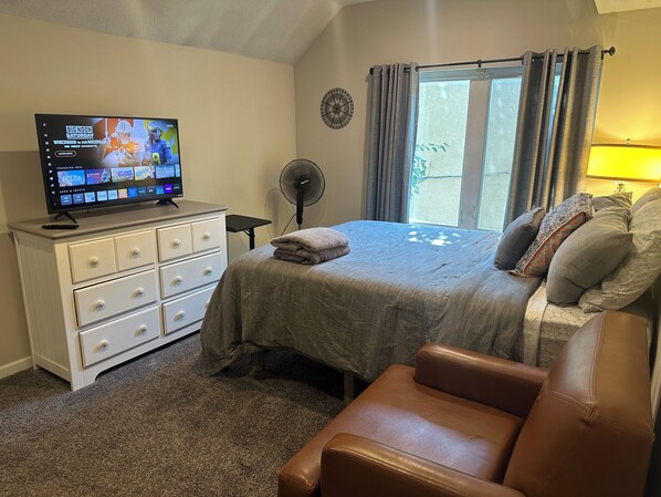 1 bedroom, desk, iron/ironing board, free WiFi