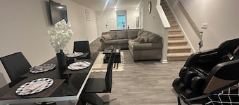 Brand new luxurious home with free unlimited massage in Raleigh