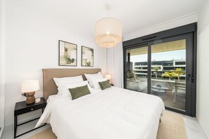 2 bedrooms, desk, iron/ironing board, travel cot - More than a stay: luxury apartment with wellness & sports | Lagoons Village (Torrevieja)