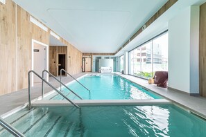 Indoor pool, outdoor pool - More than a stay: luxury apartment with wellness & sports | Lagoons Village (Torrevieja)
