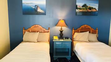 Iron/ironing board, Internet, bed sheets