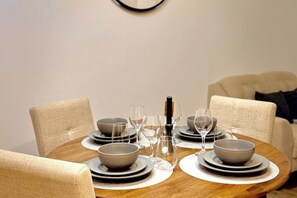 Dining - Entire place: guesthouse in Guatemala City, Guatemala (Guatemala)