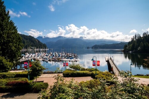 Private 2BR Suite near Mt. Seymour and Deep Cove | World Cup Stay